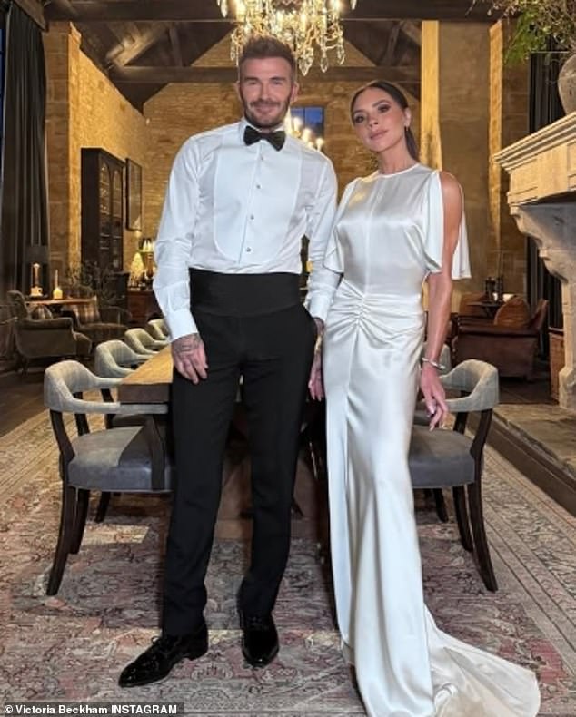 Động thái gây chú ý của Victoria Beckham khi bị con cả bất hiếu "block" thẳng tay, cắt đứt sợi dây liên lạc cuối cùng- Ảnh 3.