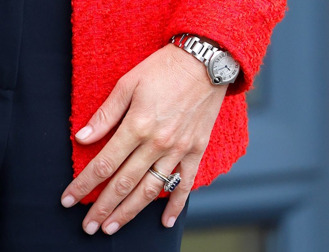 Kate đã diện màu móng "thống trị" năm 2026 từ 3 năm trước: Màu "nhà giàu" giúp đôi tay sang trọng, khí chất ngút ngàn- Ảnh 3.