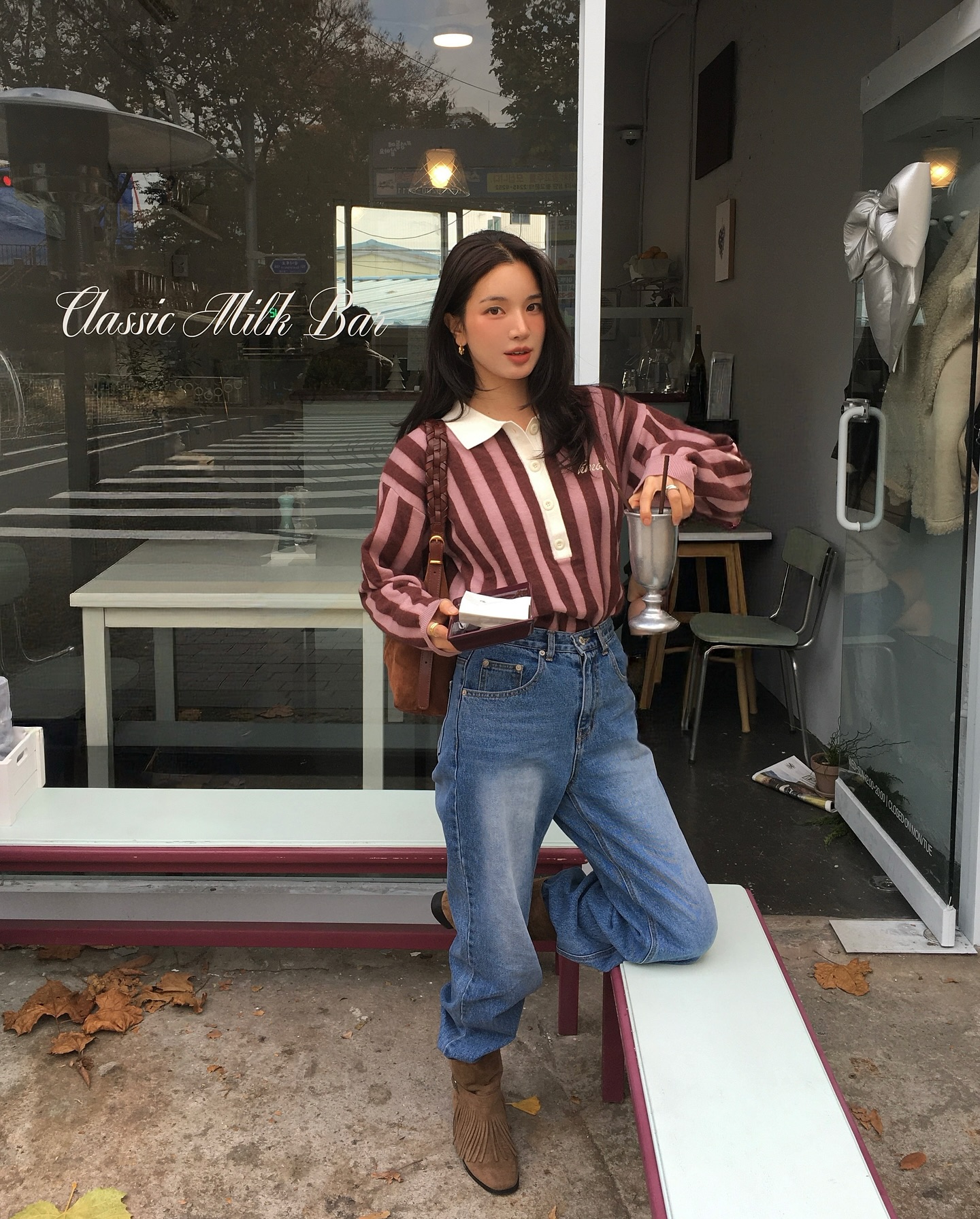 Trời chuyển lạnh, chị em phải diện ngay combo áo len và quần jeans với 5 cách kết hợp siêu hack tuổi- Ảnh 4.