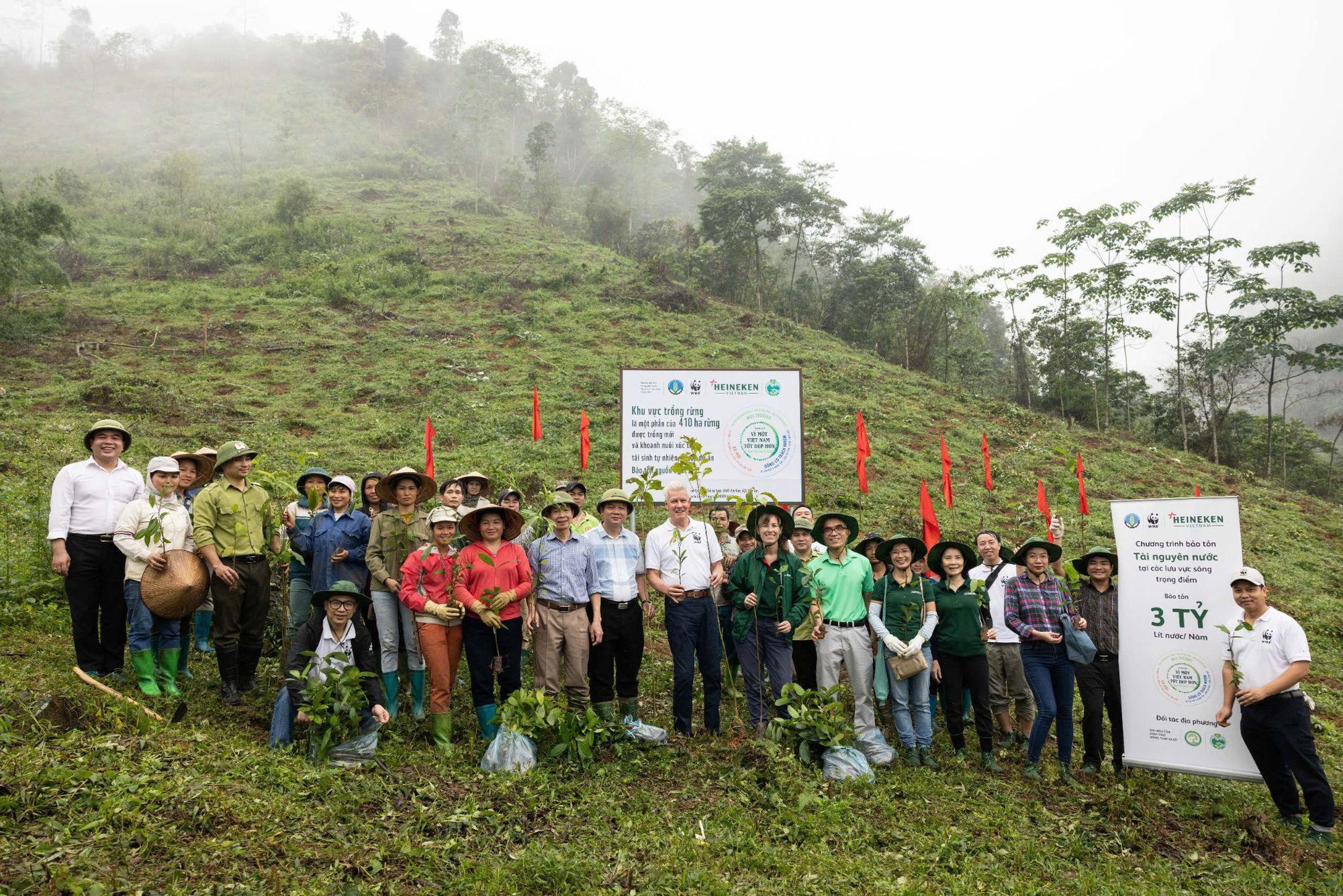 Một thập kỷ “kiên trì phụng sự” của HEINEKEN Việt Nam được vinh danh tại Human Act Prize 2025- Ảnh 3.