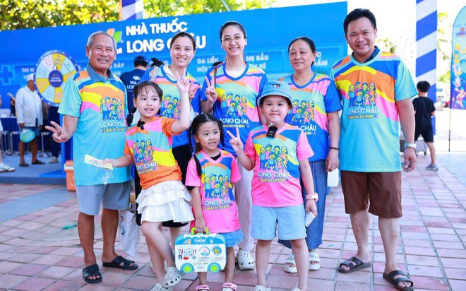 Ngày hội gia đình Long Châu tại Nha Trang khám sức khỏe miễn phí- Ảnh 1.