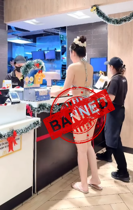 Ăn mặc phản cảm “dạo chơi” TTTM, hot girl khiến người xem “đỏ mặt” ái ngại- Ảnh 4.