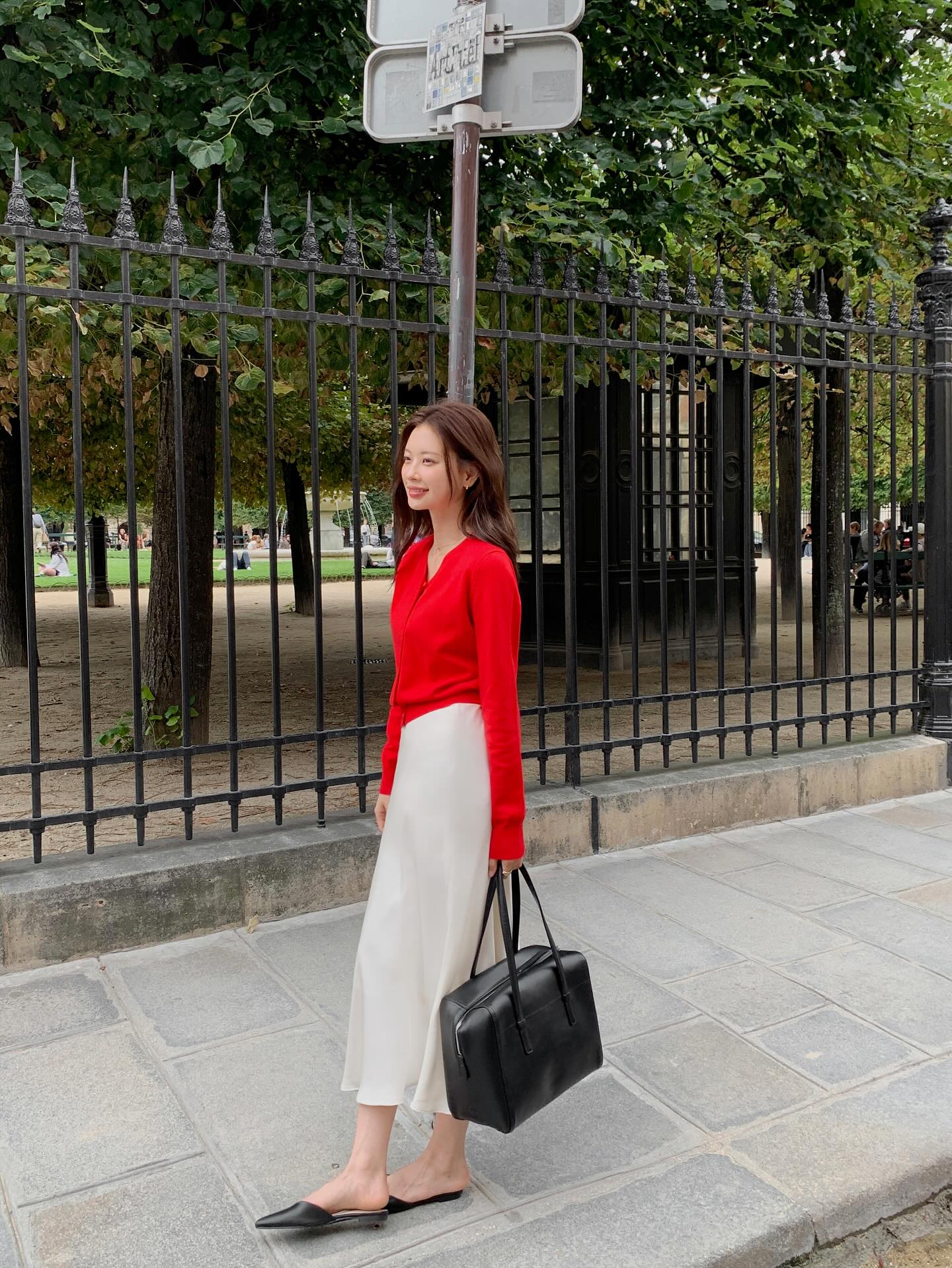 5 mẫu chân váy sẽ dẫn đầu xu hướng thời trang năm 2026, sắm từ giờ là không hối hận- Ảnh 1.