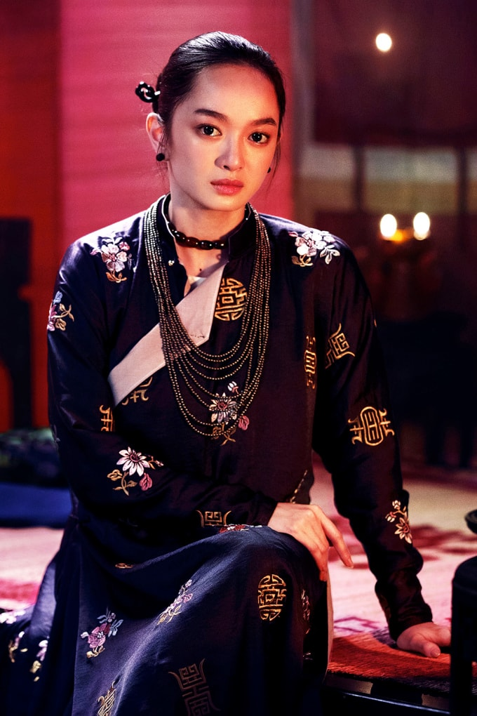 Gạt đi kiểu áo “thị phi”, nhiều local brand vẫn tinh tế tái hiện áo dài Ngũ thân cảm hứng từ "Người vợ cuối cùng"- Ảnh 1.