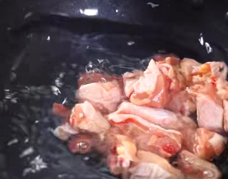 Bữa cơm mùa đông, khuyên bạn nên ăn 4 món "nóng" này để cấp ẩm cho da khô, giải nhiệt bên trong cơ thể- Ảnh 22.