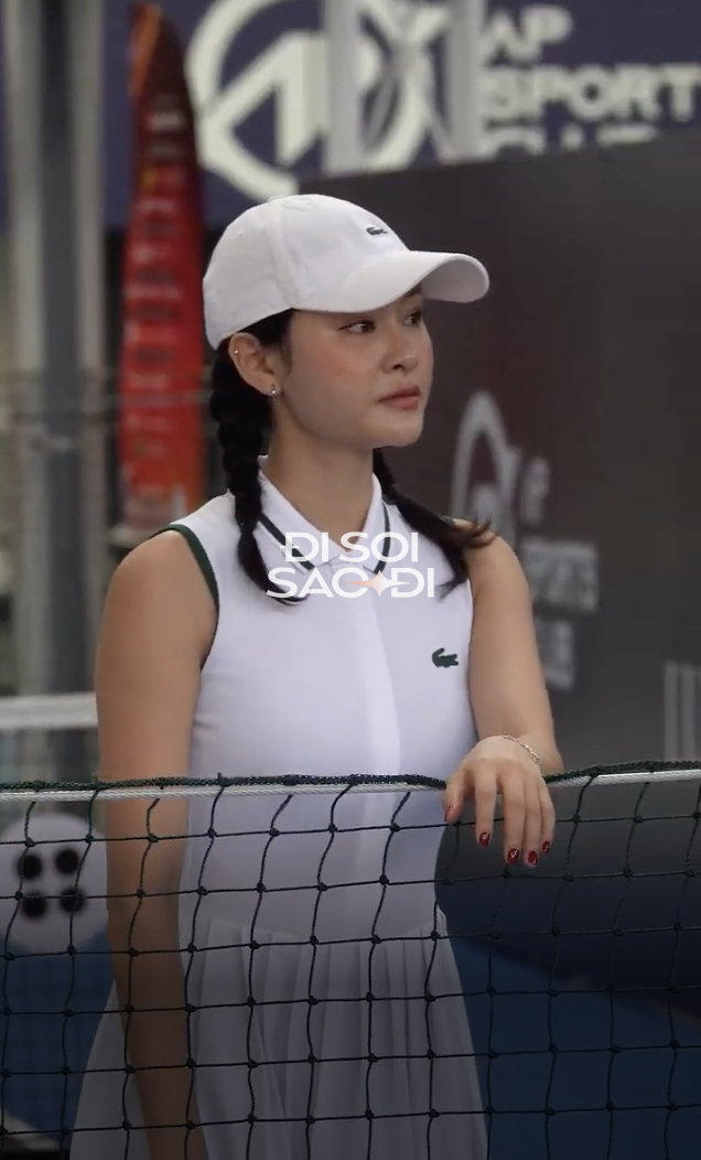 Độc quyền: Bắt gặp Hiền Hồ xuất hiện “như hình với bóng” với trai lạ trên sân Pickleball- Ảnh 6.