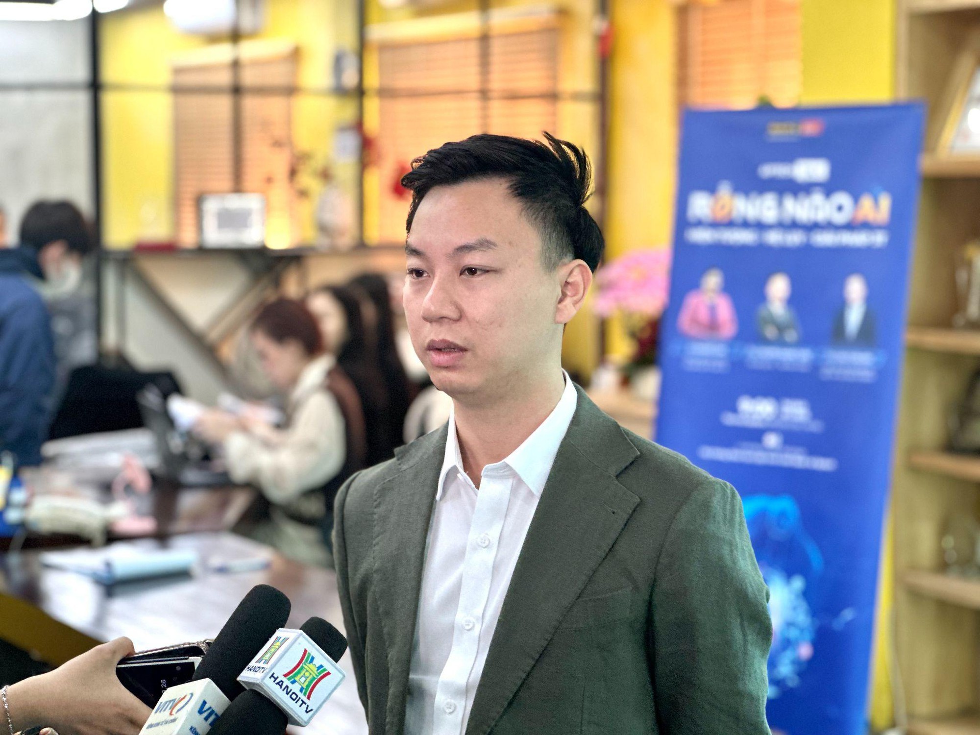 Nhân lực IT 2026: Doanh nghiệp "khát" nhân sự biết dùng AI, nói KHÔNG với thợ code "Rỗng não"- Ảnh 1.