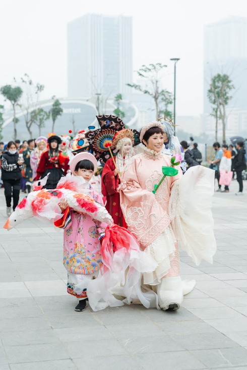 Ambedo Fiesta mùa 6: Furry Friends, Lễ hội sáng tạo & cộng đồng của Gen Z Hà Nội đổ bộ Công viên Hồ Tây- Ảnh 3.