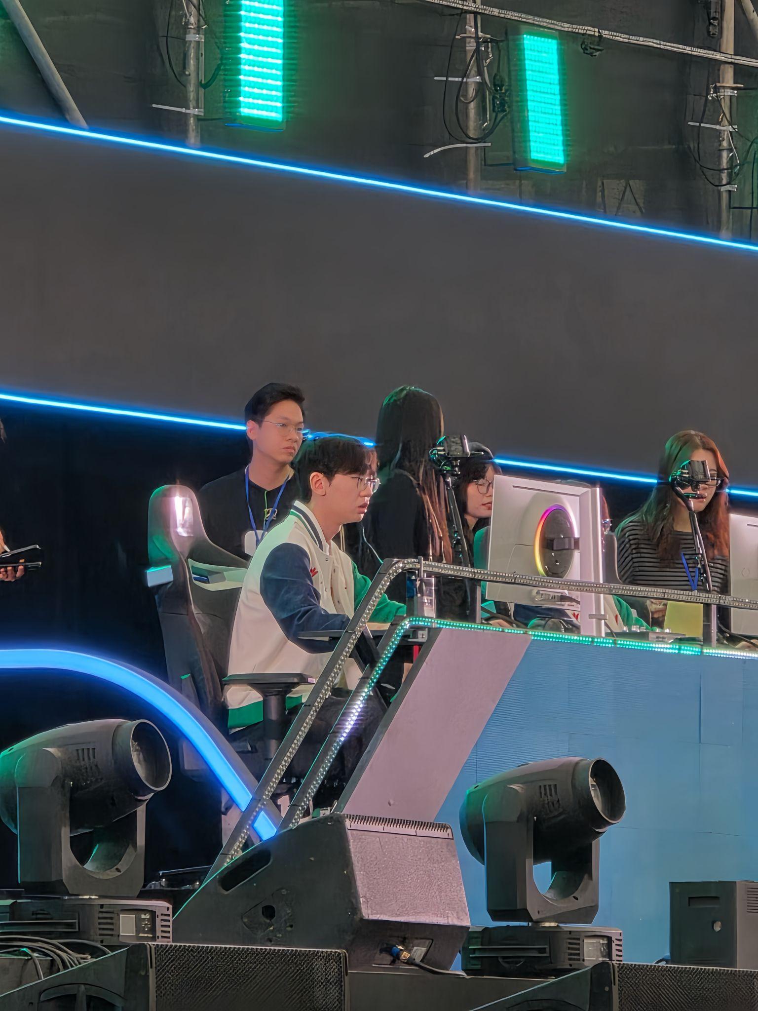 Điểm lại những khoảnh khắc “siêu đẹp trai” của T1 qua ống kính của Galaxy S25 Ultra- Ảnh 3.