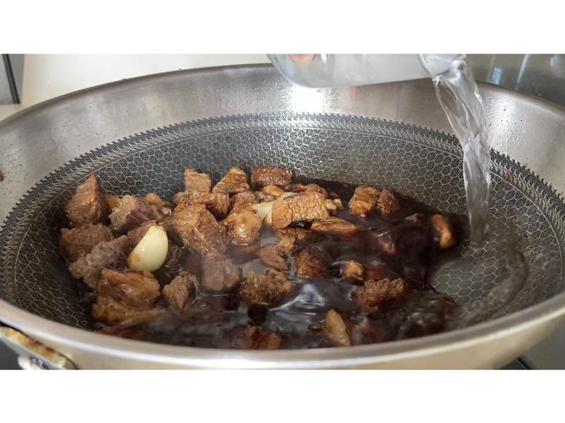 Bữa cơm mùa đông, khuyên bạn nên ăn 4 món "nóng" này để cấp ẩm cho da khô, giải nhiệt bên trong cơ thể- Ảnh 5.