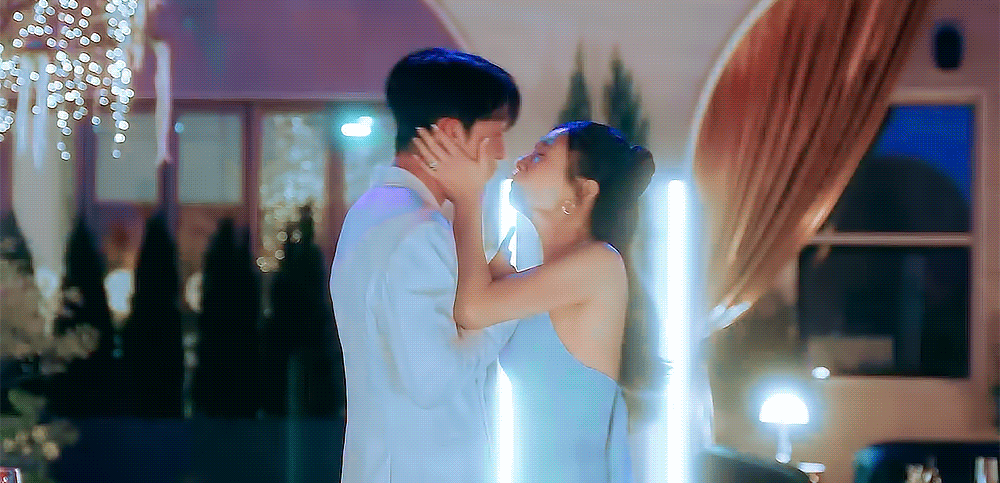 4 nữ chính phim Hàn mặc đẹp nhất 2025, nhắc đến mỹ nhân số 3 là nghĩ ngay tới sự sang chảnh- Ảnh 1.