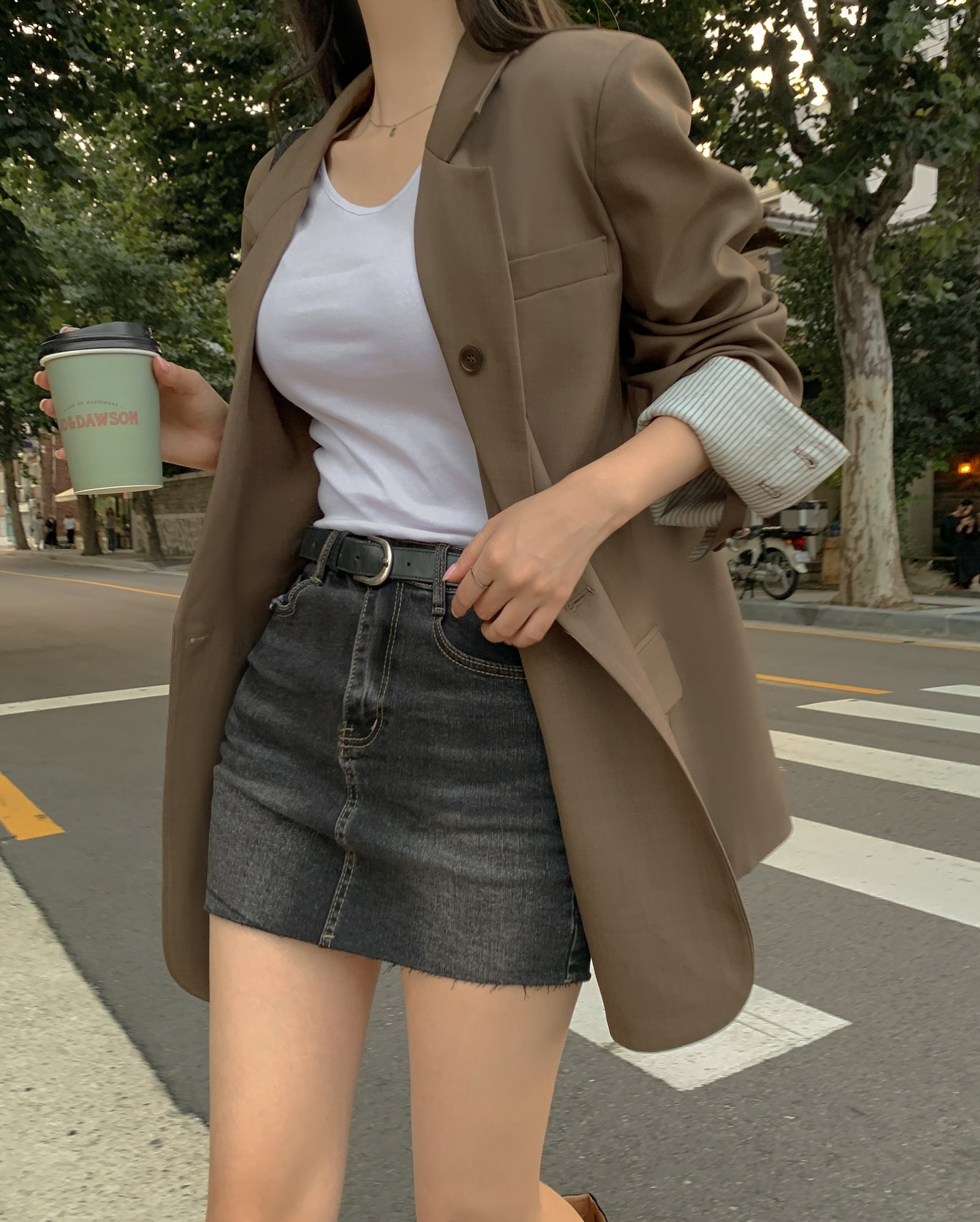 5 cách diện chân váy ngắn nổi bật và siêu tôn dáng, càng gần tới năm mới càng nên ghim- Ảnh 2. 5 cách diện chân váy ngắn nổi bật và siêu tôn dáng, càng gần tới năm mới càng nên ghim- Ảnh 2.