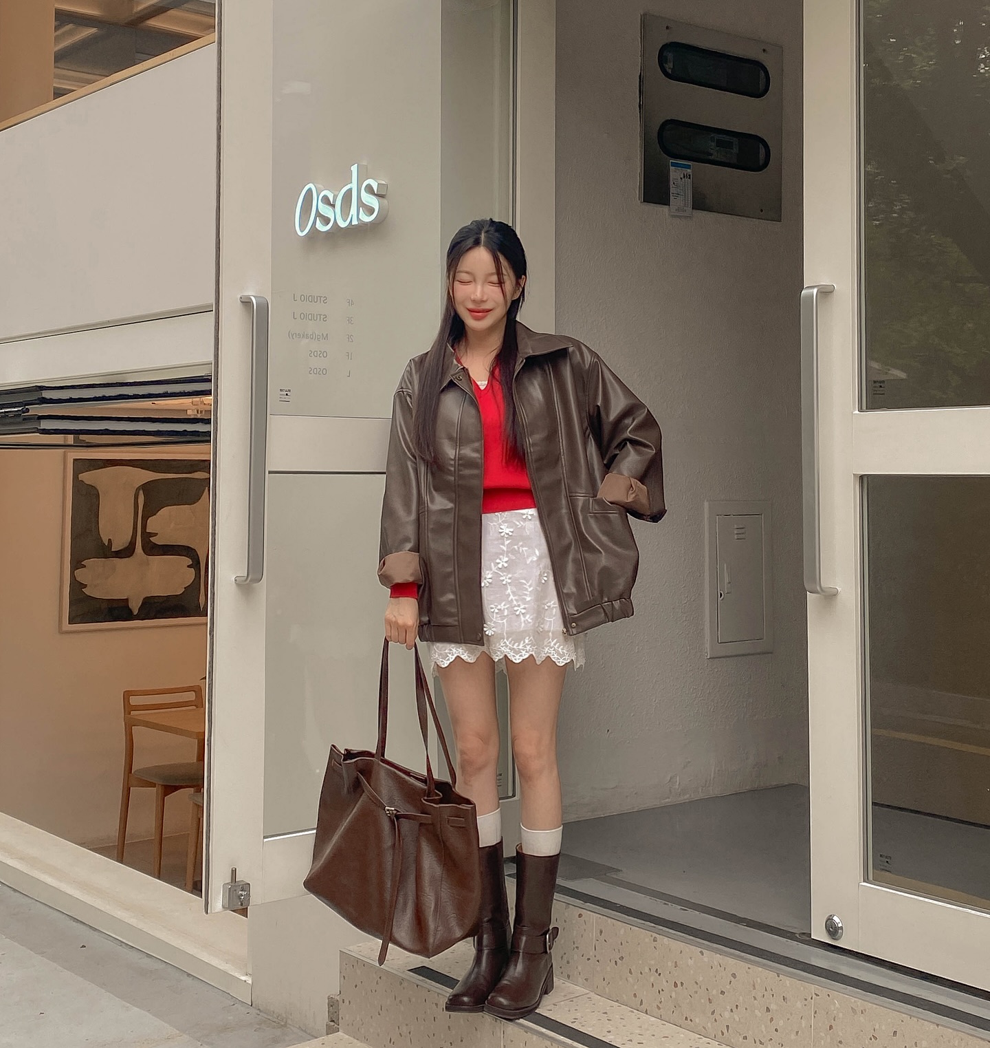 5 cách diện chân váy ngắn nổi bật và siêu tôn dáng, càng gần tới năm mới càng nên ghim- Ảnh 5. 5 cách diện chân váy ngắn nổi bật và siêu tôn dáng, càng gần tới năm mới càng nên ghim- Ảnh 5.