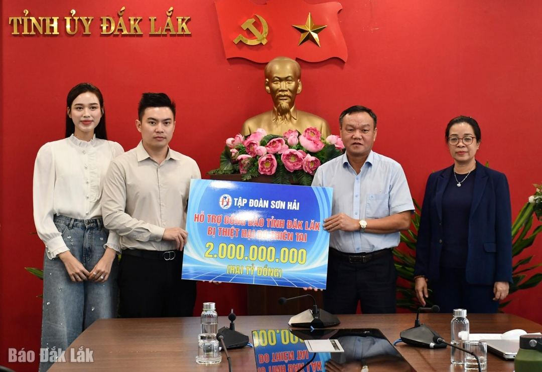 Hàng chục tỷ đồng được chuyển cho người không quen biết sau 2 đám cưới "tài phiệt" ấn tượng nhất năm 2025- Ảnh 5.