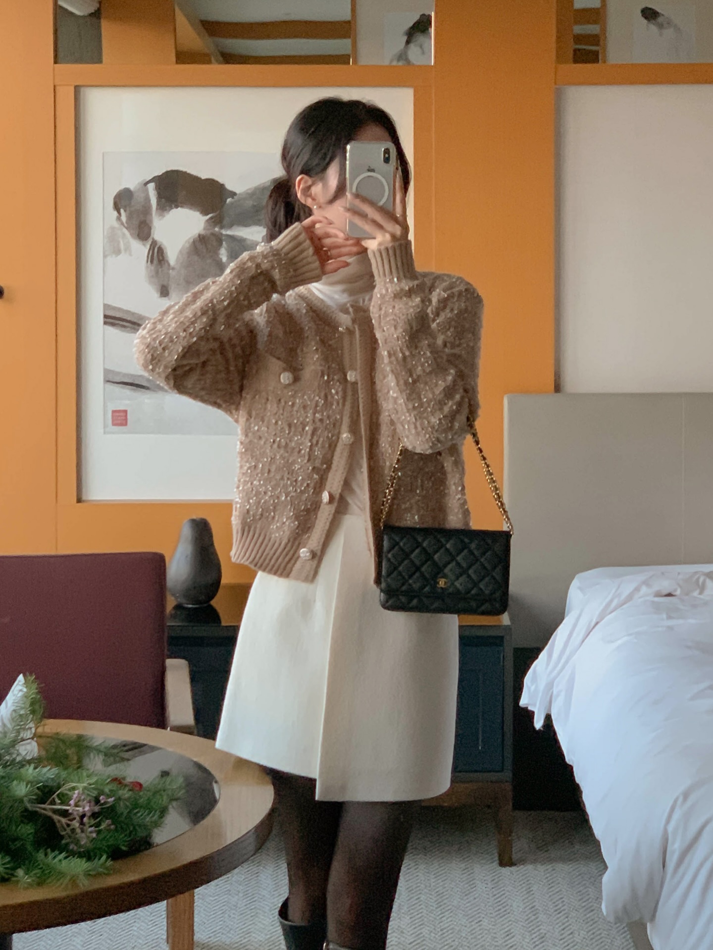 5 cách diện chân váy ngắn nổi bật và siêu tôn dáng, càng gần tới năm mới càng nên ghim- Ảnh 8. 5 cách diện chân váy ngắn nổi bật và siêu tôn dáng, càng gần tới năm mới càng nên ghim- Ảnh 8.