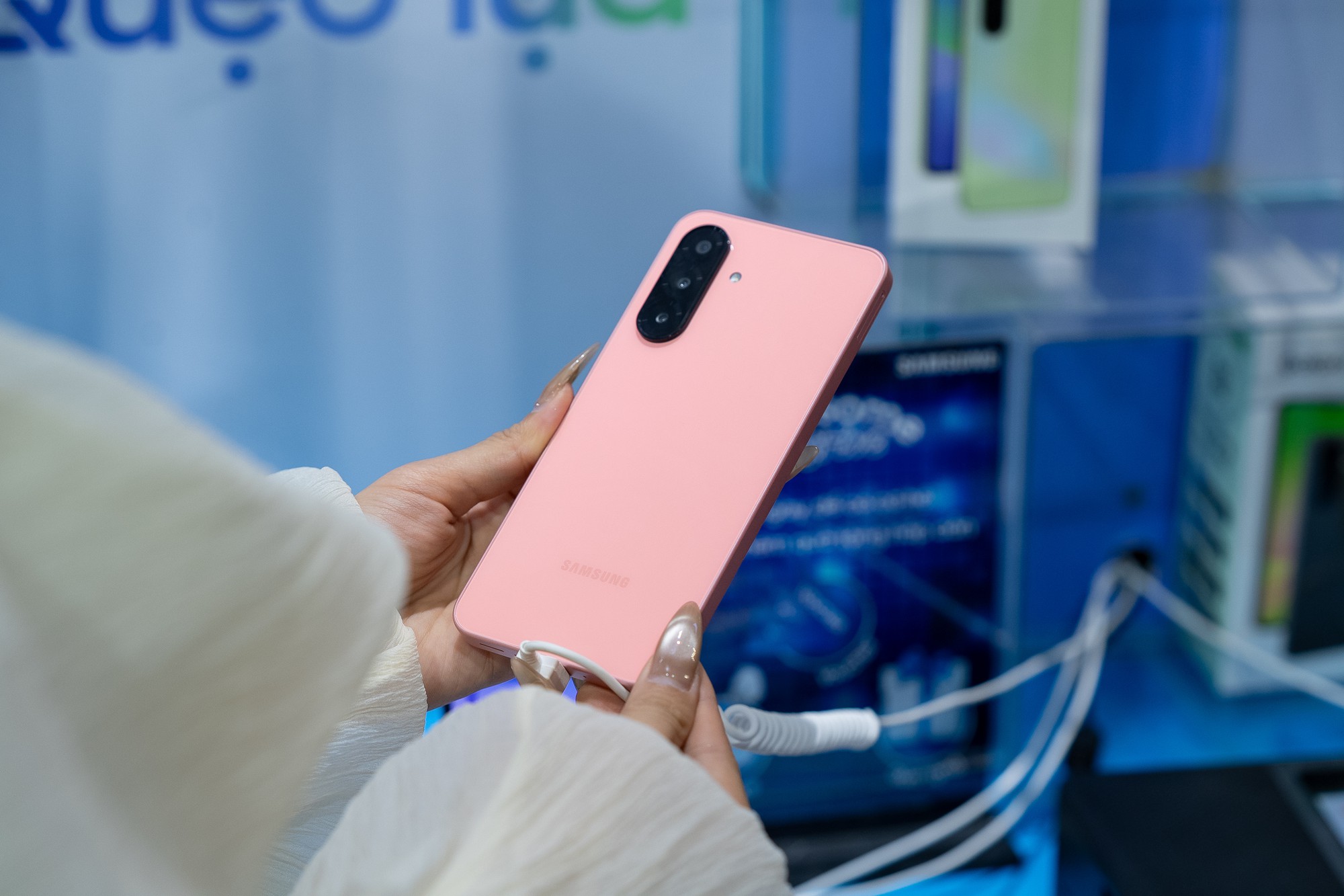 Được người trẻ tin chọn, Galaxy A56/A36 tiến thẳng vào Top 10 smartphone bán chạy nhất toàn cầu- Ảnh 1.