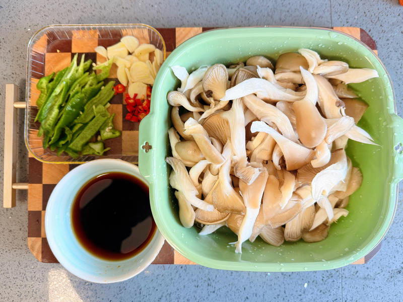 Những người thông minh sẽ mua 5 loại rau này để nấu ăn: Không chứa thuốc trừ sâu, rẻ và làm món gì cũng ngon- Ảnh 2.