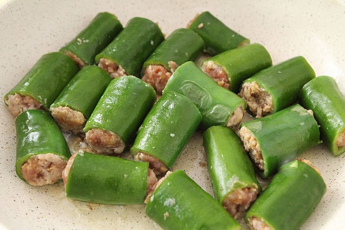 Không phải lá lốt hay mướp đắng, loại nguyên liệu này đem nhồi thịt ngon bất ngờ, hầu hết chị em chưa từng thử- Ảnh 7.