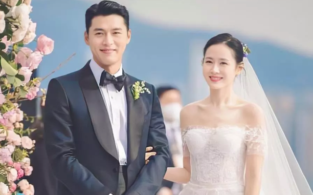 Tình tứ như Son Ye Jin - Hyun Bin trong ngày Giáng sinh- Ảnh 6.