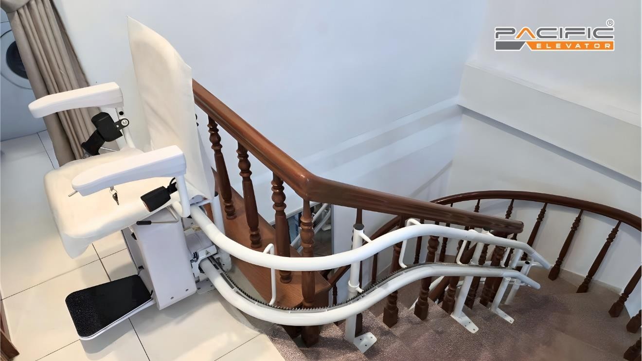 Thang ghế stairlift tại Việt Nam: Thị trường đang mở và cơ hội cho giải pháp “già hoá an toàn”- Ảnh 1.