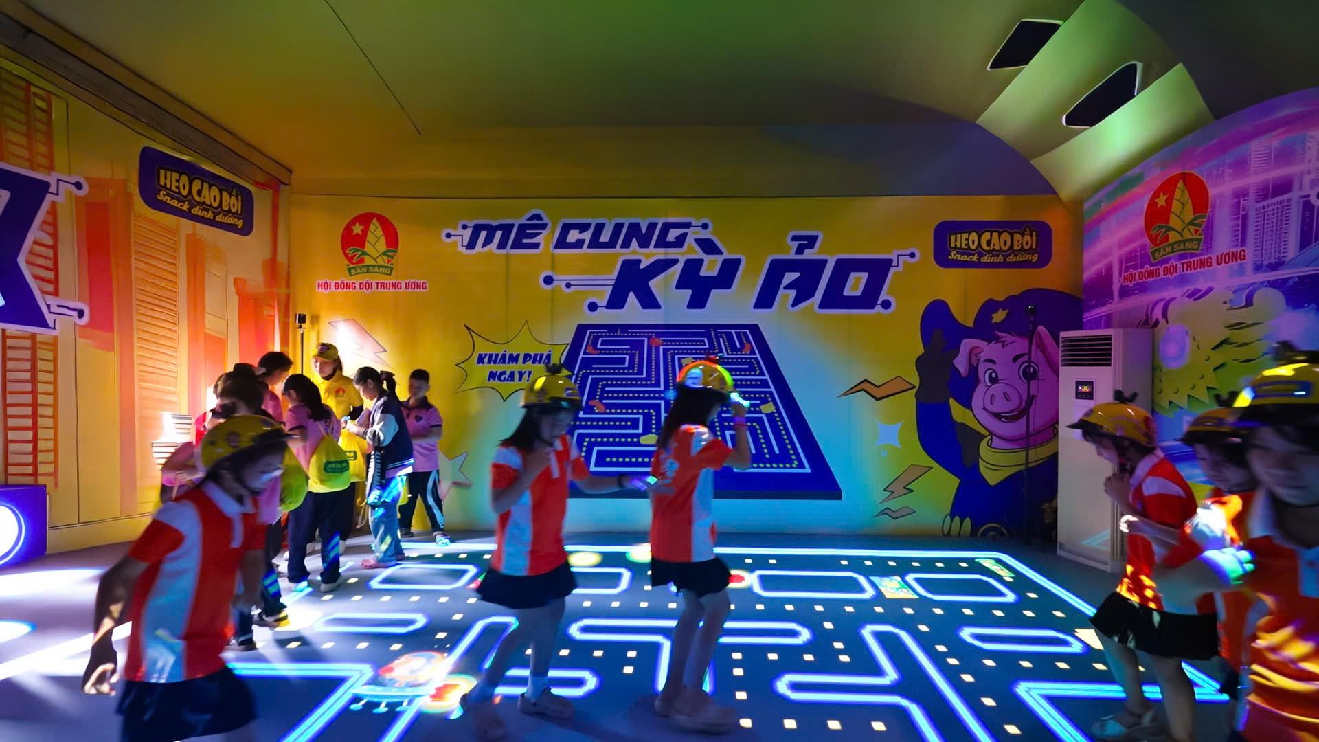 Khám phá không gian kỳ ảo hiện đại cùng Heo Cao Bồi tại Thành phố Đà Nẵng- Ảnh 2.