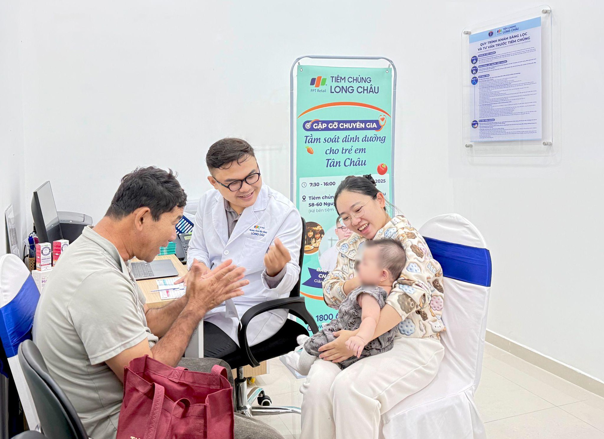 Long Châu nhận Huy hiệu EcoVadis Committed, thắt chặt cam kết phát triển bền vững, minh bạch và trách nhiệm vì sức khỏe người Việt- Ảnh 3.