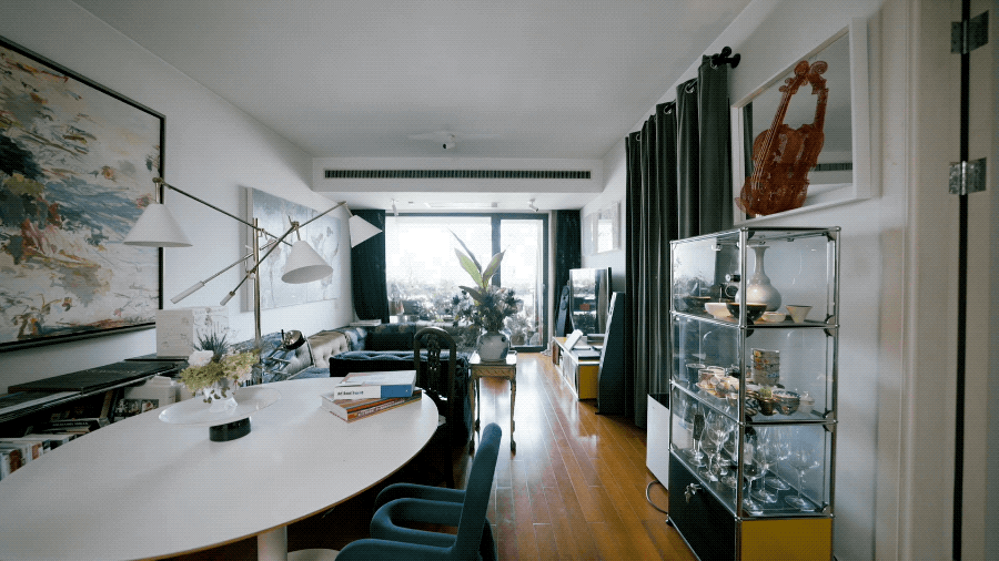 Nữ giám đốc độc thân sống trong căn hộ 90m2, thuê thêm căn 35m2 mở quầy bar mini mời hàng xóm đến xập xình- Ảnh 2.