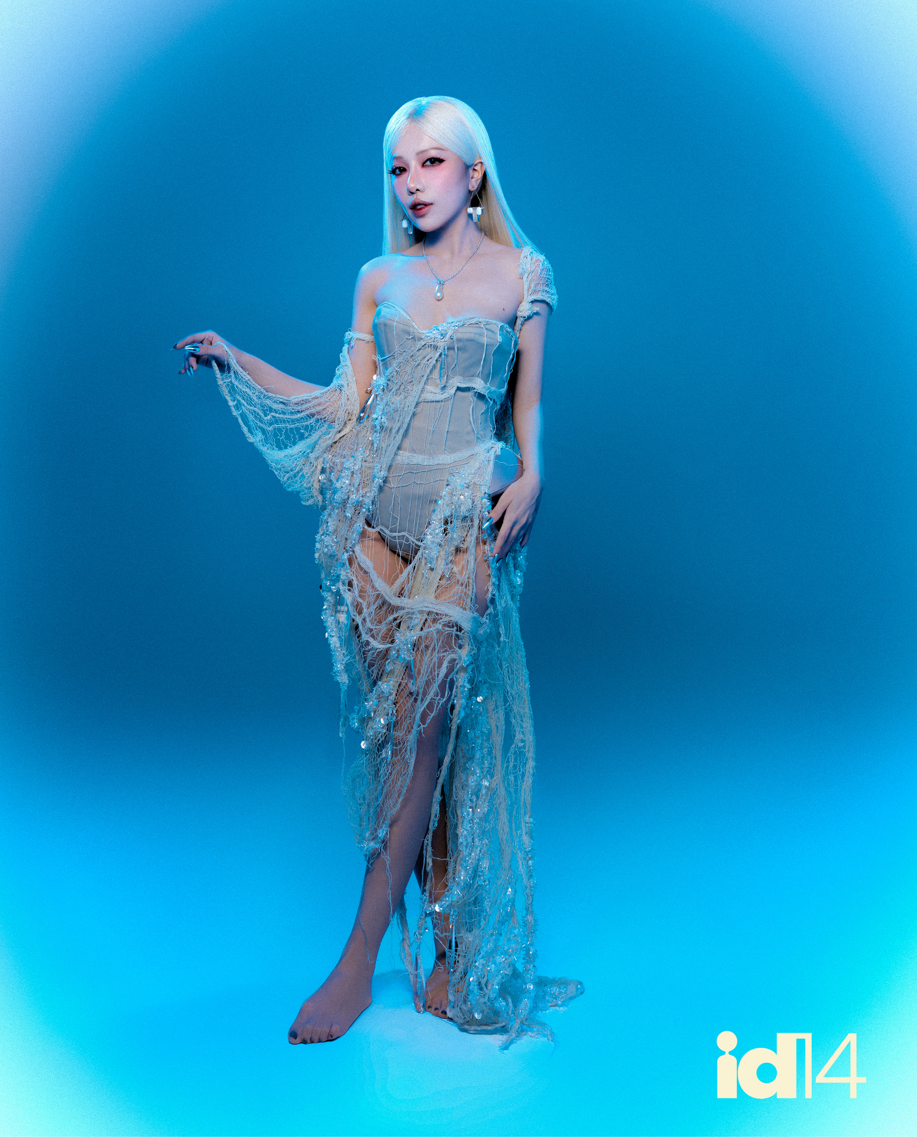 Giữa một vạn người, khán giả đã nhận ra Phùng Khánh Linh- Ảnh 8.