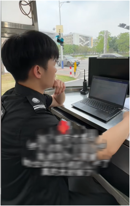 Dự đoán nghề HOT năm 2026: Vì sao bảo vệ lương 15 triệu/ tháng được "săn đón"?- Ảnh 1.