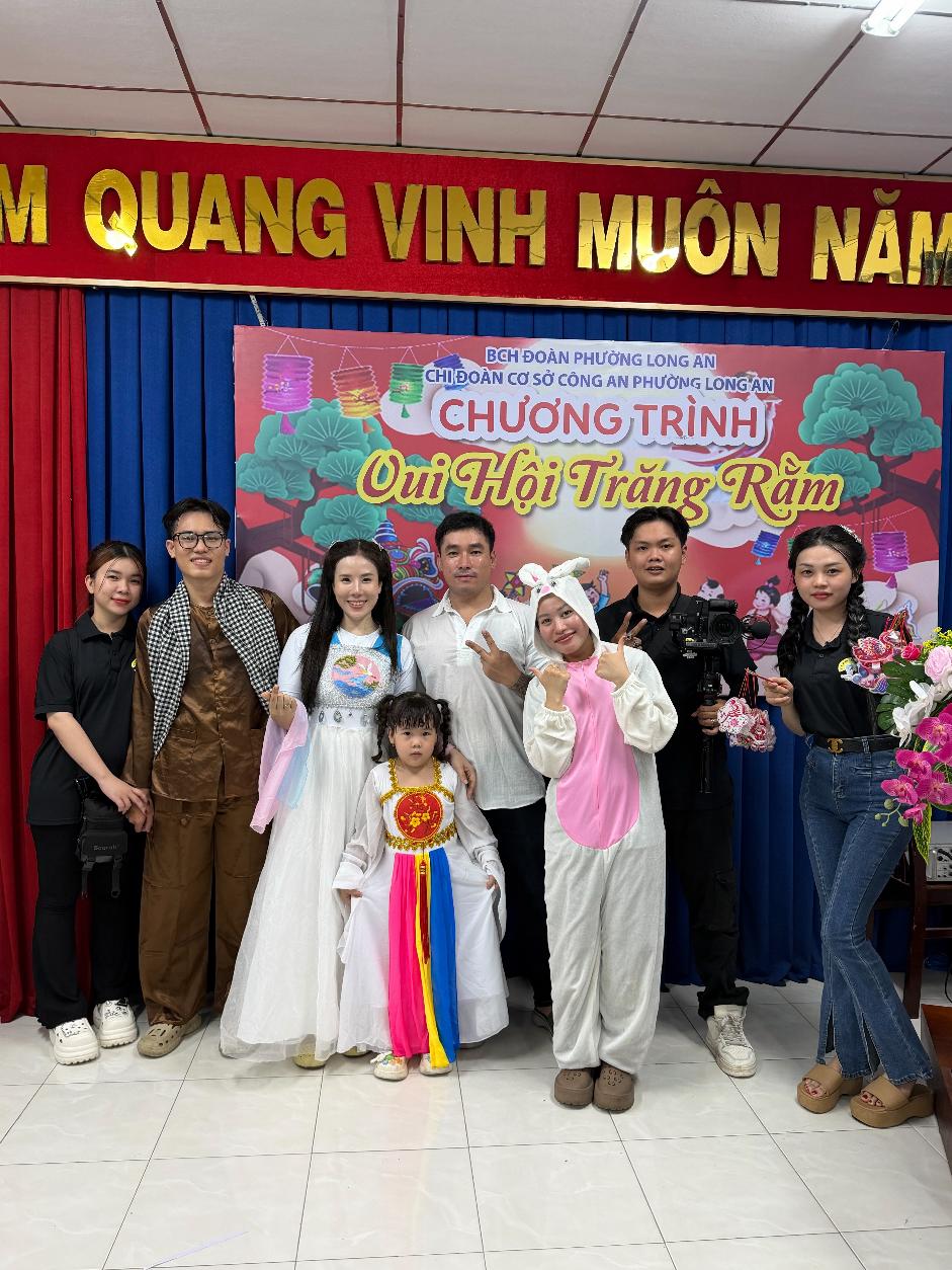 Nguyễn Thị Y Bình (Y Bình Đây): Hành trình lan tỏa yêu thương từ thế giới ảo đến đời thực- Ảnh 3.