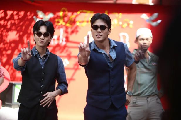 Kính mắt Anna “toan tính” gì khi rót tiền đầu tư cho MV debut của Hưng Nguyễn?- Ảnh 3.