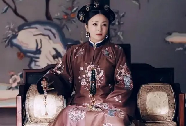 Khi Càn Long 88 tuổi, Gia Khánh tiến cử thiếu nữ 13: Mới được sủng ái nửa năm số phận vội rẽ hướng éo le- Ảnh 1.