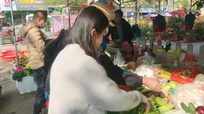 Nhờ học mẹ 6 cách "soi" giá chợ, tôi tránh được cảnh "đồ rẻ mua đắt, đồ đắt lại tưởng rẻ"- Ảnh 1.