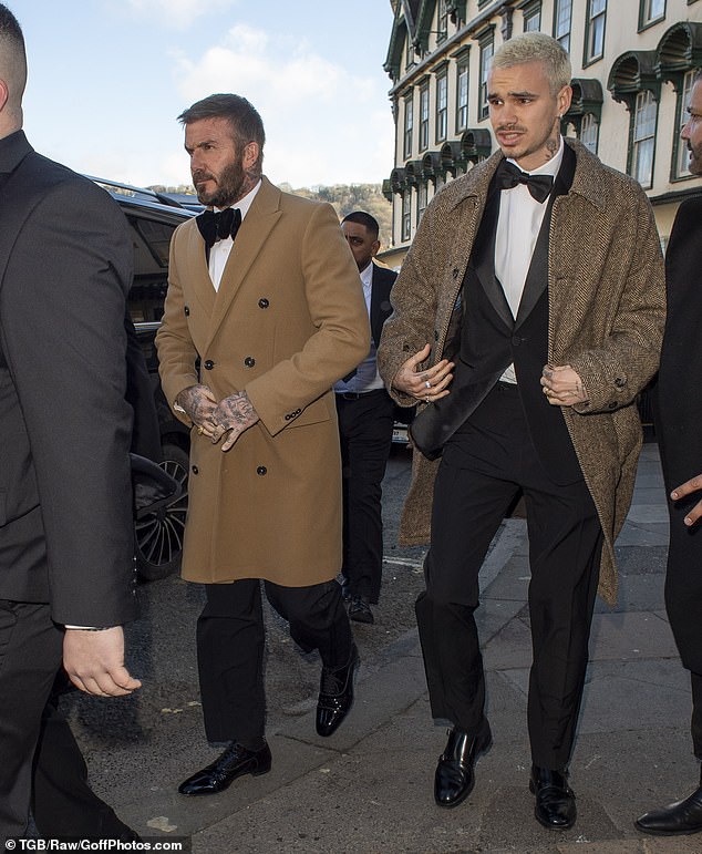 Không nhận ra Harper Beckham khi cùng bố mẹ đi ăn cưới: Ai “hại” nhan sắc tiểu thư tài phiệt thế này?- Ảnh 5.