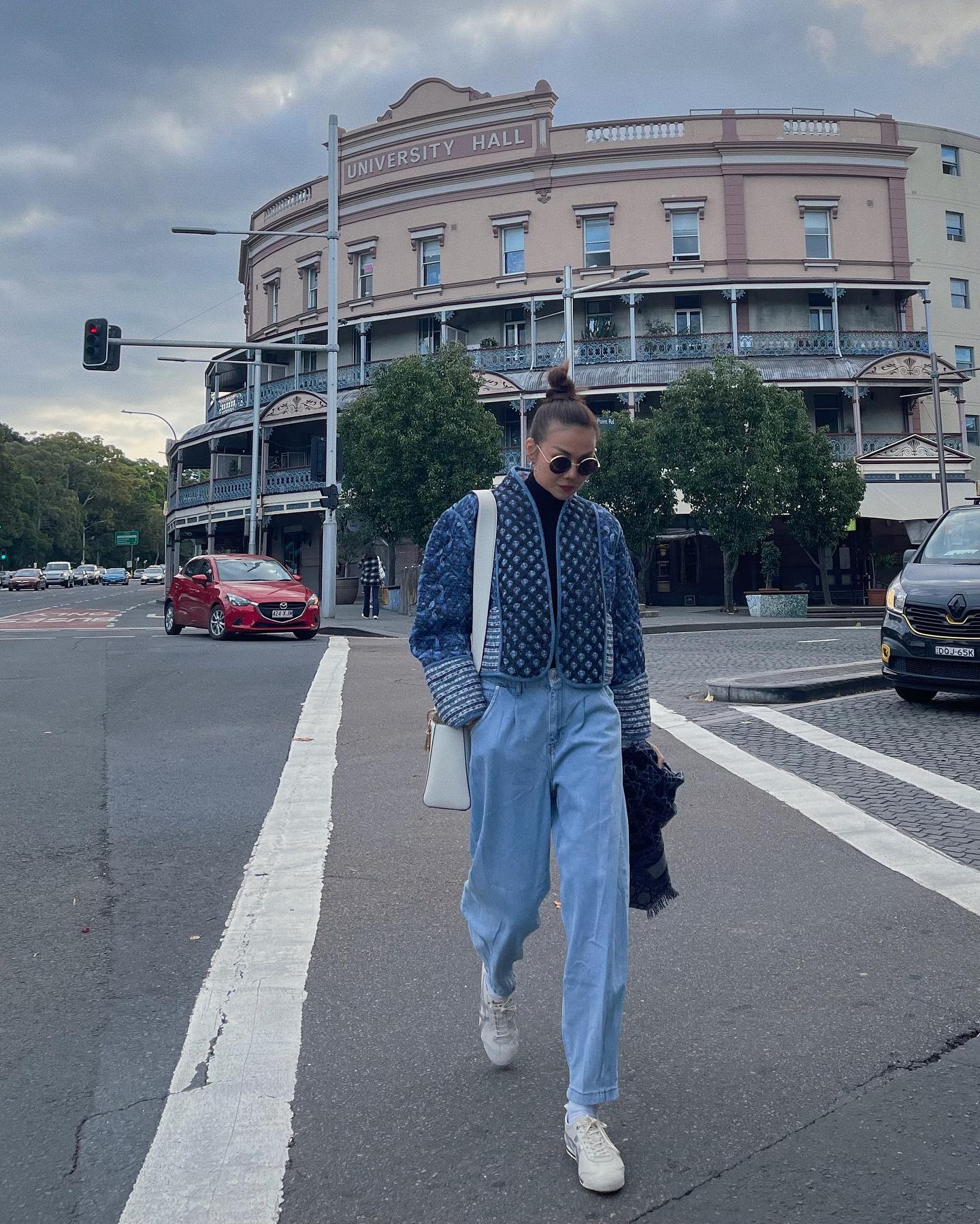 5 món thời trang được các mỹ nhân Việt ngoài 40 mặc nhiều nhất, bảo sao ai cũng trẻ trung hơn tuổi- Ảnh 5.