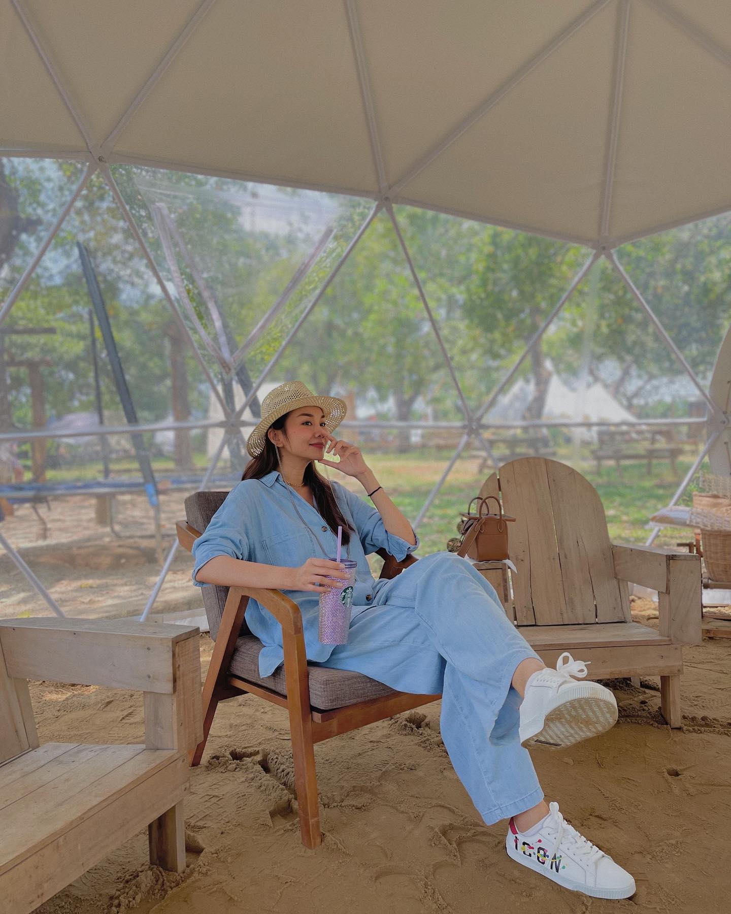 5 món thời trang được các mỹ nhân Việt ngoài 40 mặc nhiều nhất, bảo sao ai cũng trẻ trung hơn tuổi- Ảnh 6.