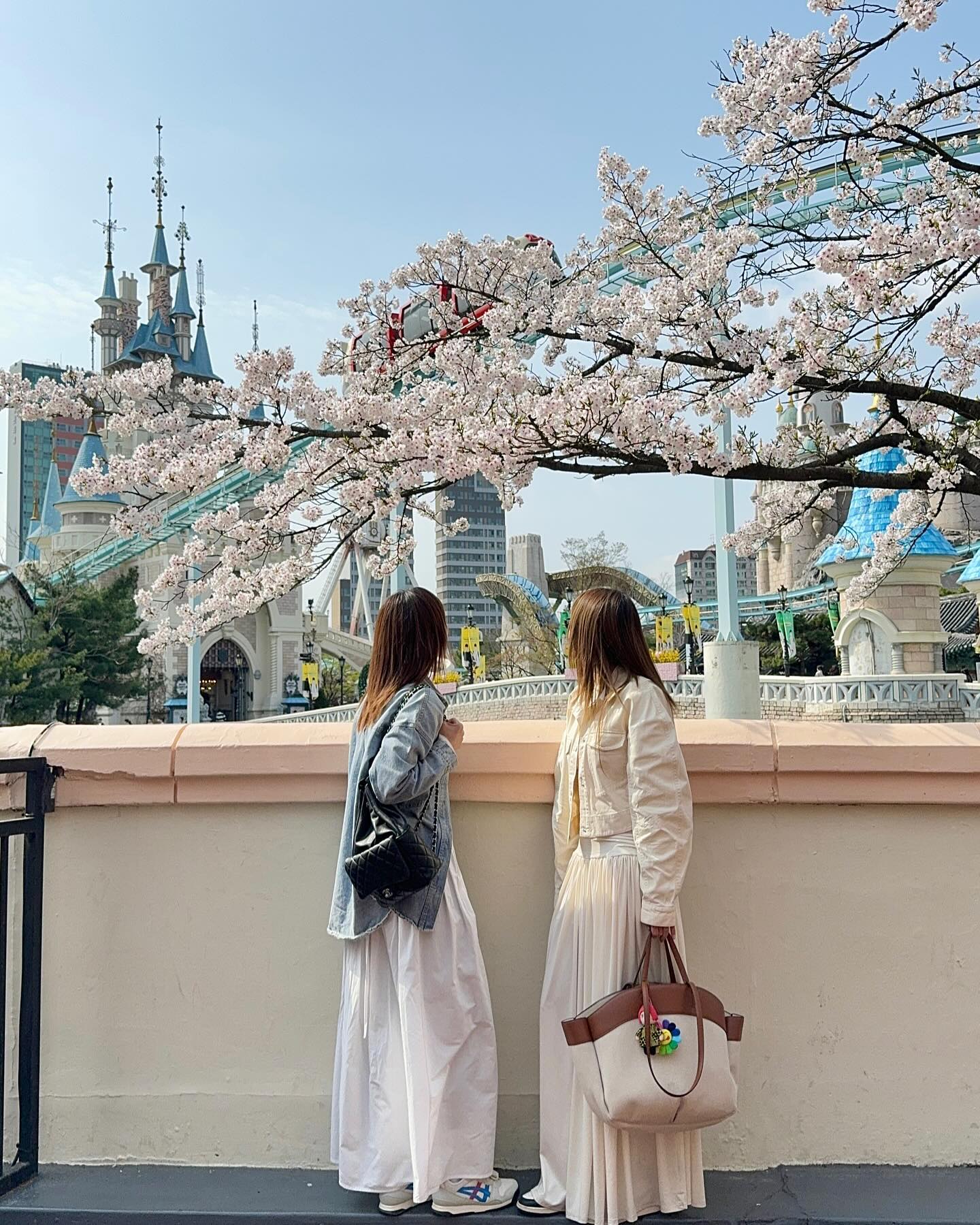 5 món thời trang được các mỹ nhân Việt ngoài 40 mặc nhiều nhất, bảo sao ai cũng trẻ trung hơn tuổi- Ảnh 4.