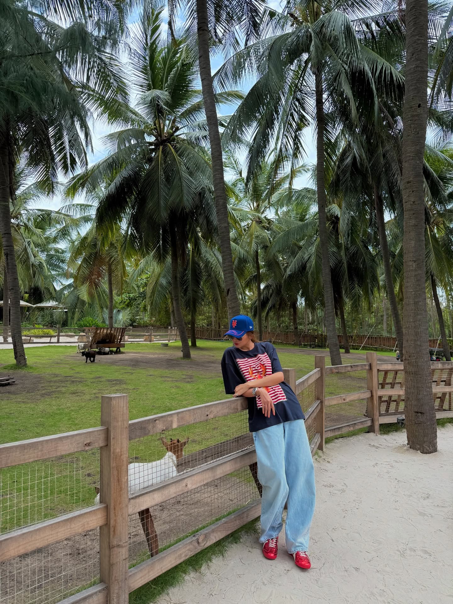 5 món thời trang được các mỹ nhân Việt ngoài 40 mặc nhiều nhất, bảo sao ai cũng trẻ trung hơn tuổi- Ảnh 13.