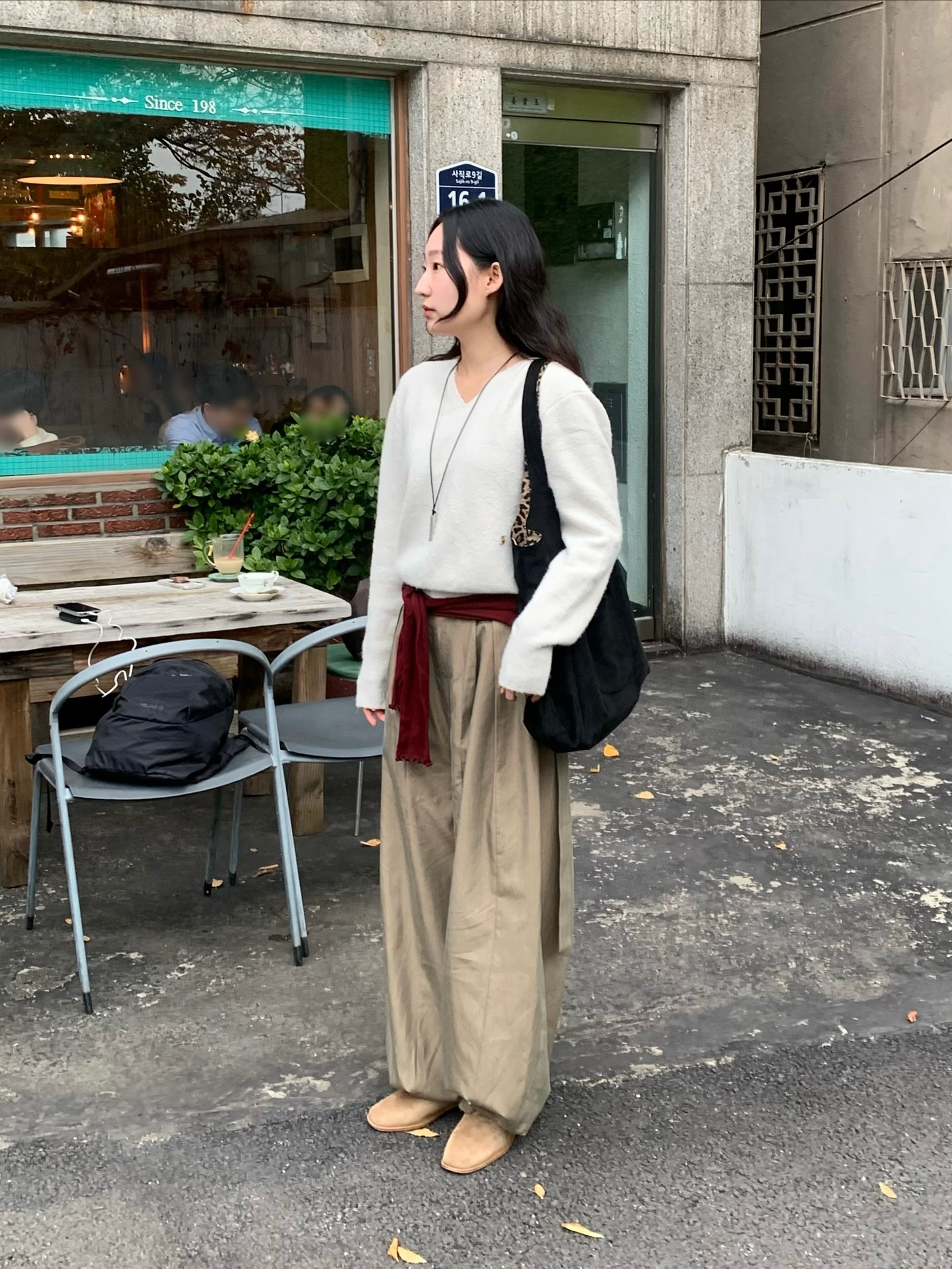 Quần ống rộng có vô vàn nhưng 5 kiểu này mới đáng sắm nhất, phối đồ đơn giản vẫn siêu sang- Ảnh 4.