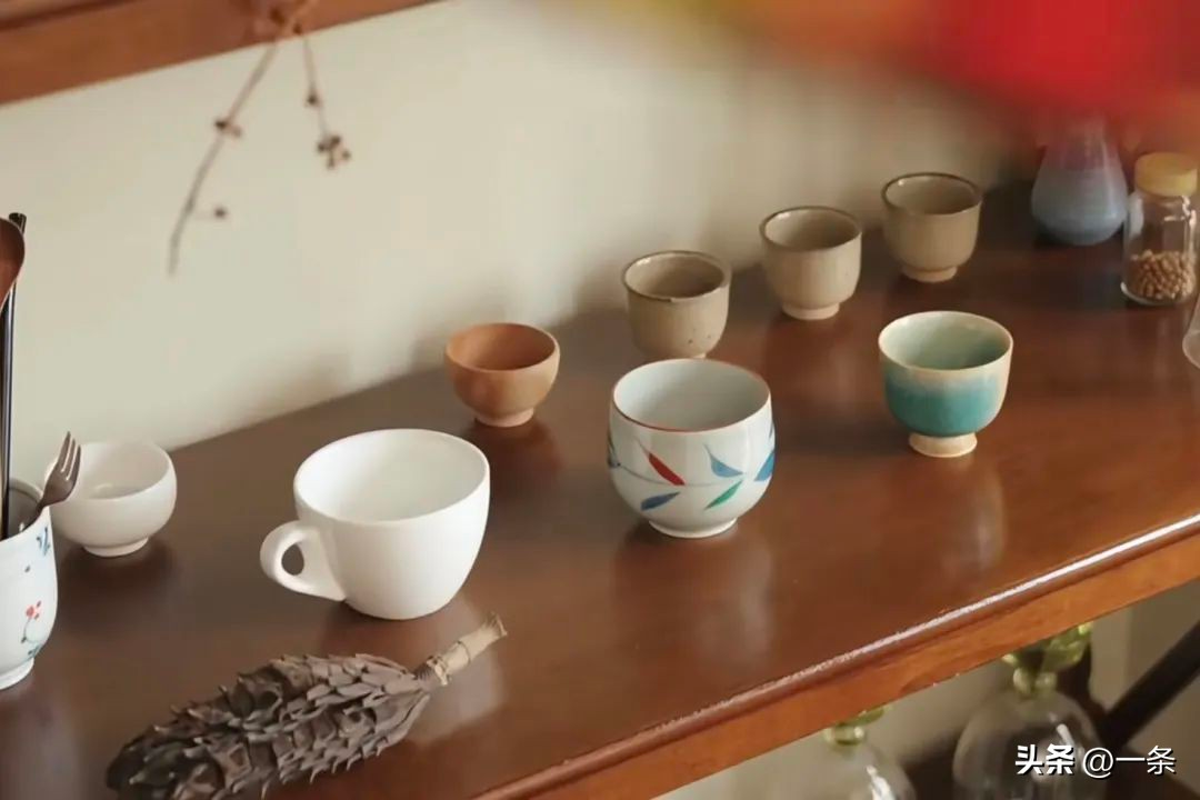 Tối giản 7 năm, cô gái 30 tuổi tiết kiệm hơn 500 triệu đồng, dùng toàn đồ cũ từ son môi đến khăn tắm- Ảnh 2.