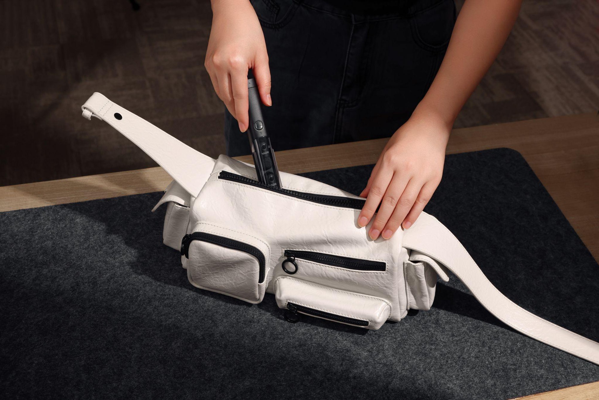 "Một mic bốn đầu" BOYA MAGIC mic không dây tích hợp AI giá chỉ 1,7 triệu đồng- Ảnh 2.