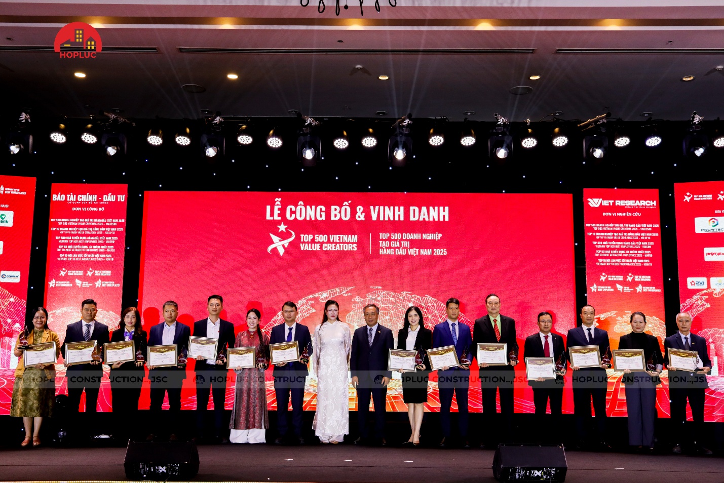 Xây dựng Hợp Lực ghi dấu ấn Top 10 Doanh nghiệp tạo giá trị hàng đầu Việt Nam 2025- Ảnh 1.