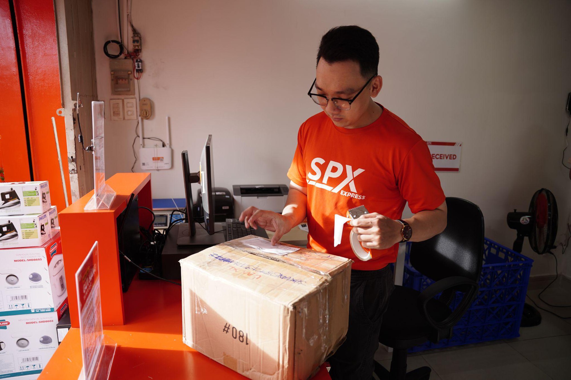 SPX Express mở rộng bưu cục, phục vụ gửi hàng cá nhân dịp cao điểm- Ảnh 2.