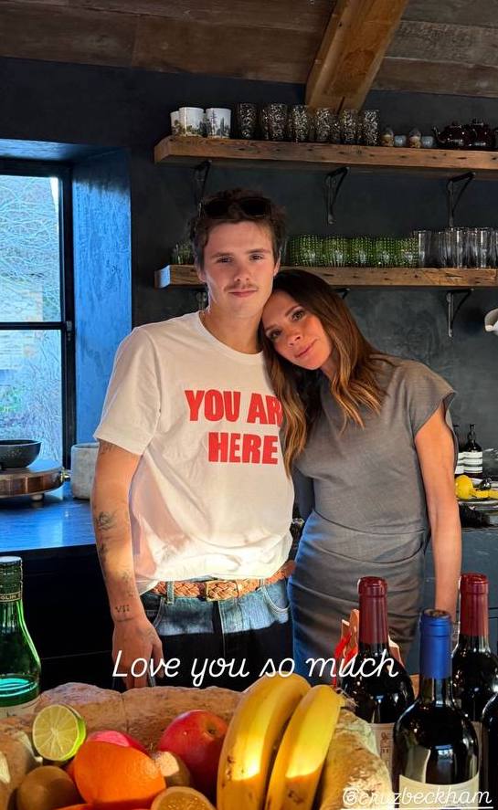 David Beckham ôm con gái cưng Harper thắm thiết- Ảnh 1.