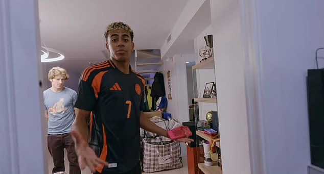 Lý do Lamine không thể có bạn gái- Ảnh 1.