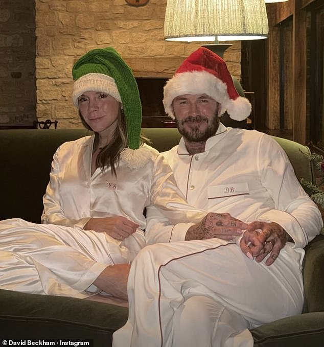 Mẹ chồng - nàng dâu nhà Beckham thi nhau "flex" cảnh gia đình tình cảm, không ai chịu thua kém ai giữa rạn nứt- Ảnh 3.