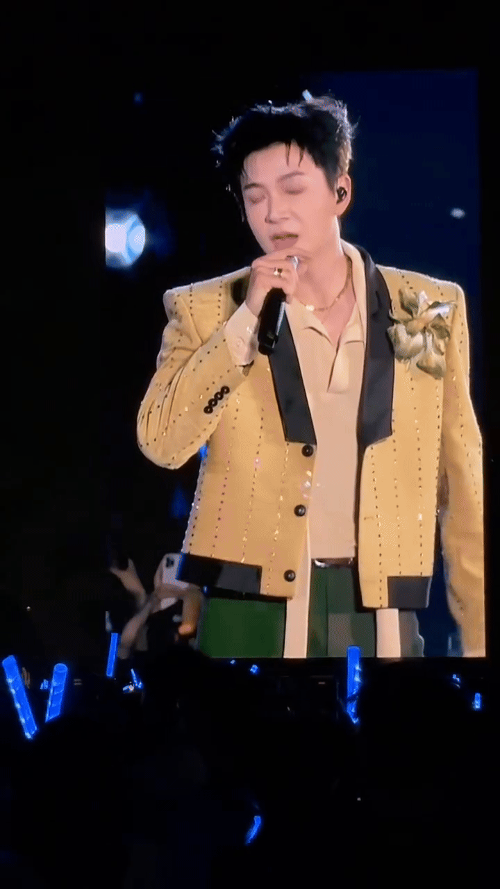 Sốc visual dàn Anh Trai khoe trên màn hình LED tại concert Say Hi mùa 2, idol Việt mà nó quốc tế quá trời!- Ảnh 3.