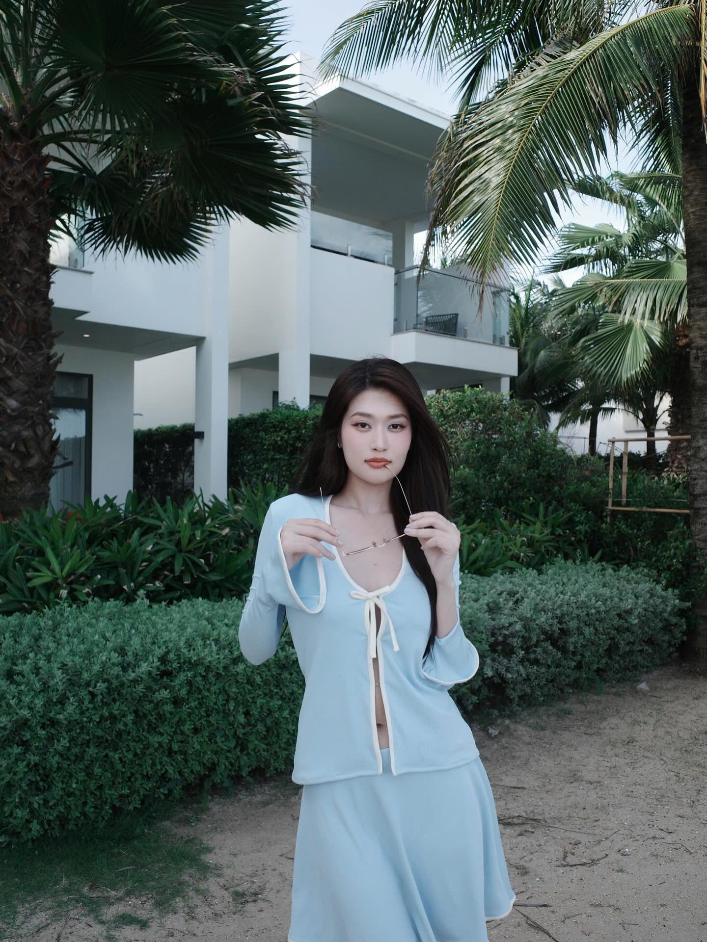 Style đối lập của Kỳ Duyên và Thiên Ân: Người cá tính, người mê diện váy điệu hết mức- Ảnh 7.