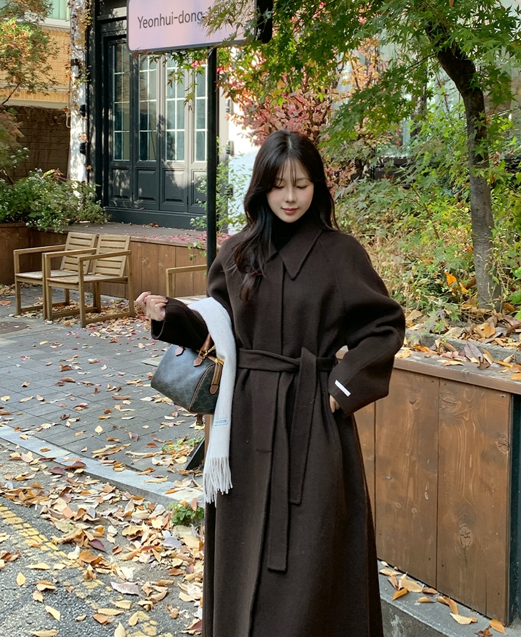 4 kiểu áo khoác hoàn hảo cho nàng có chiều cao khiêm tốn: Mẫu số 2 đặc biệt sang chảnh và long lanh- Ảnh 7.