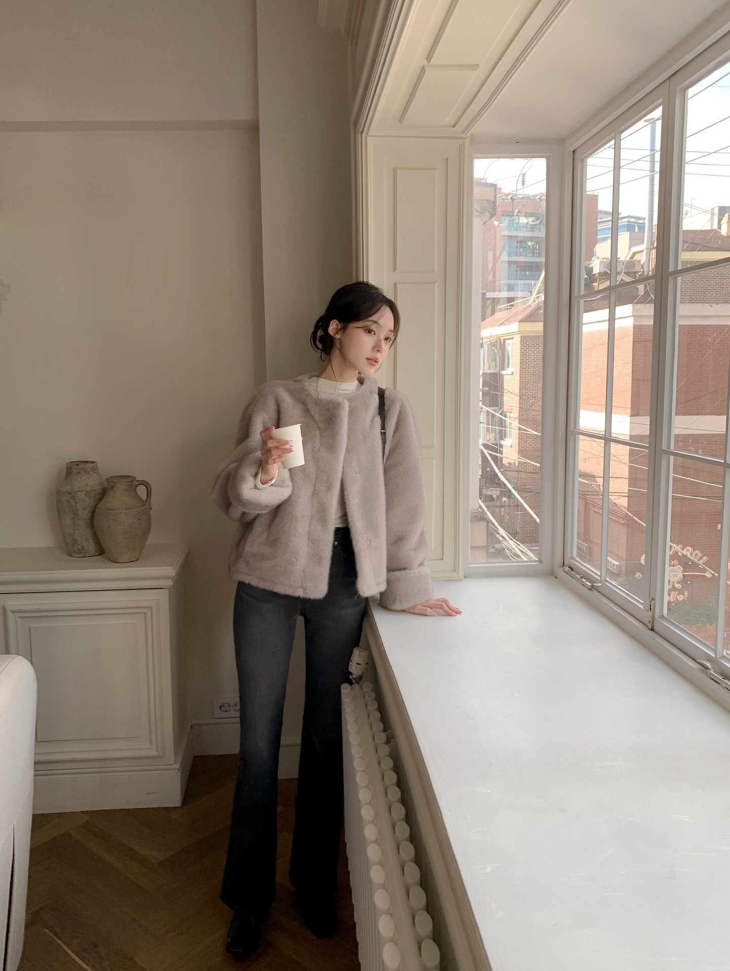 4 kiểu áo khoác hoàn hảo cho nàng có chiều cao khiêm tốn: Mẫu số 2 đặc biệt sang chảnh và long lanh- Ảnh 4.